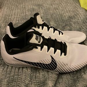 Nike Zoom Rival M Size 6.5 Black and White